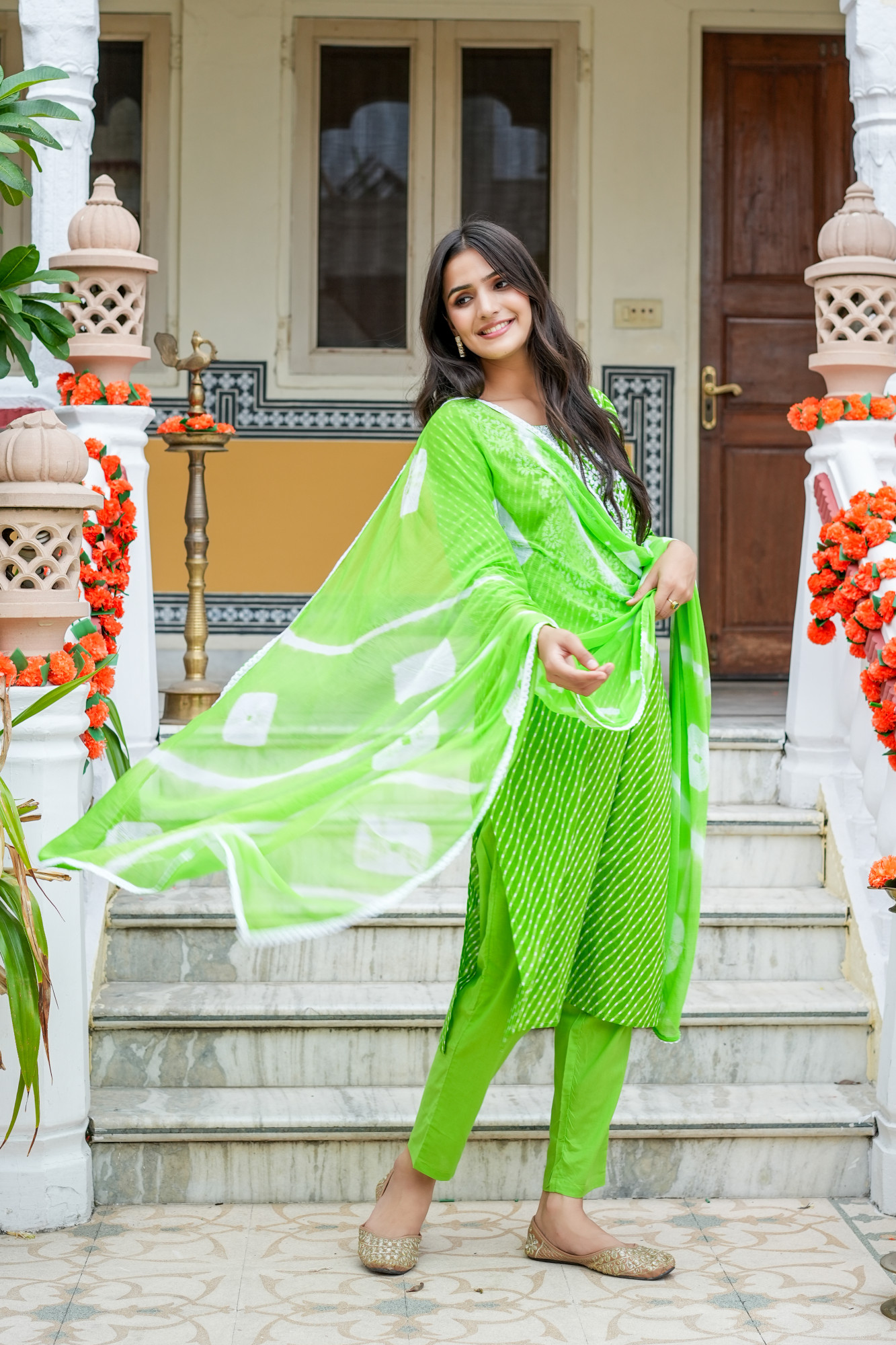 MEHR EMBROIDERED FRESH GREEN KURTA SET