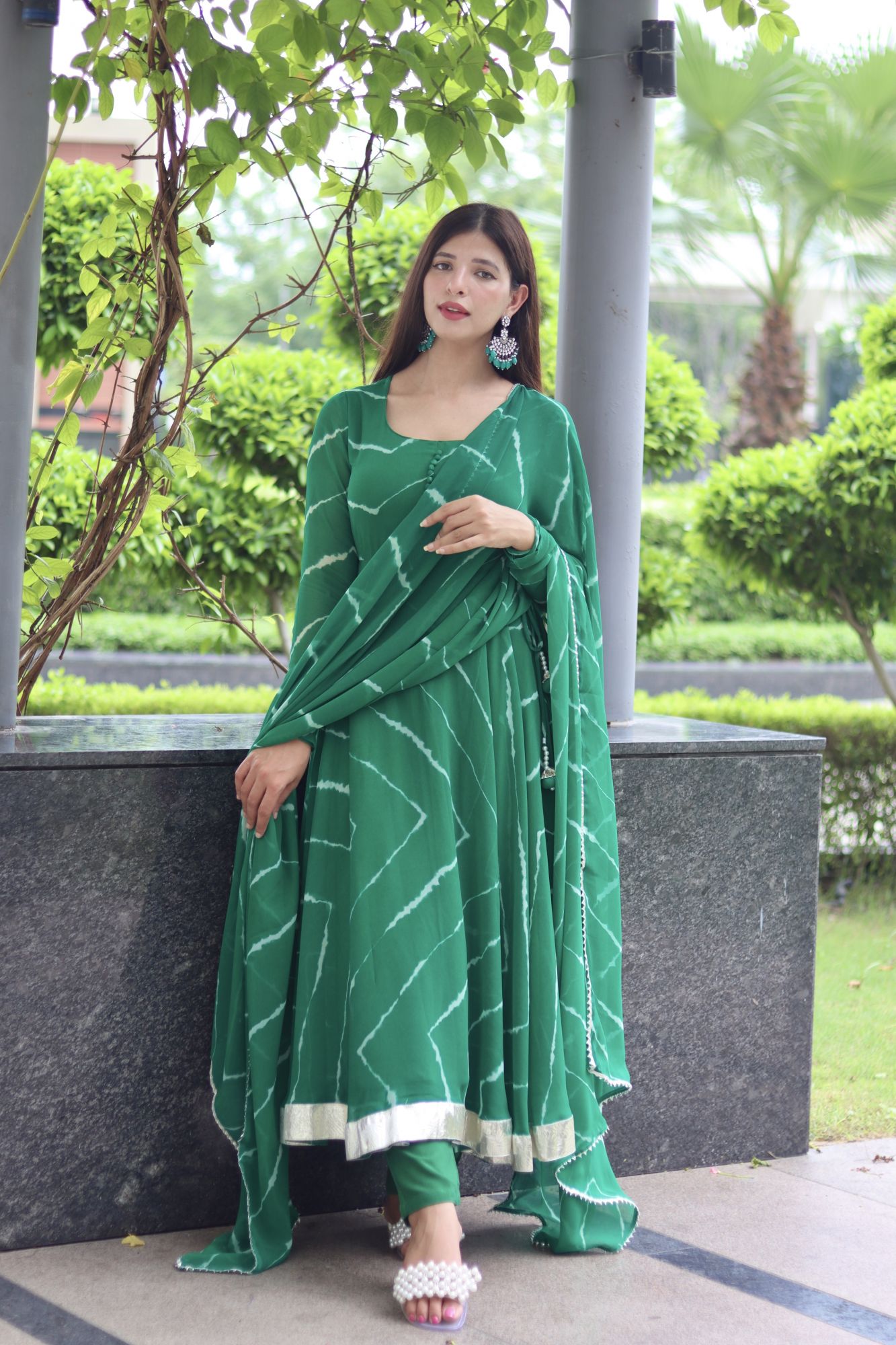 OLIVE GEORGETTE LEHERIYA SUIT SET