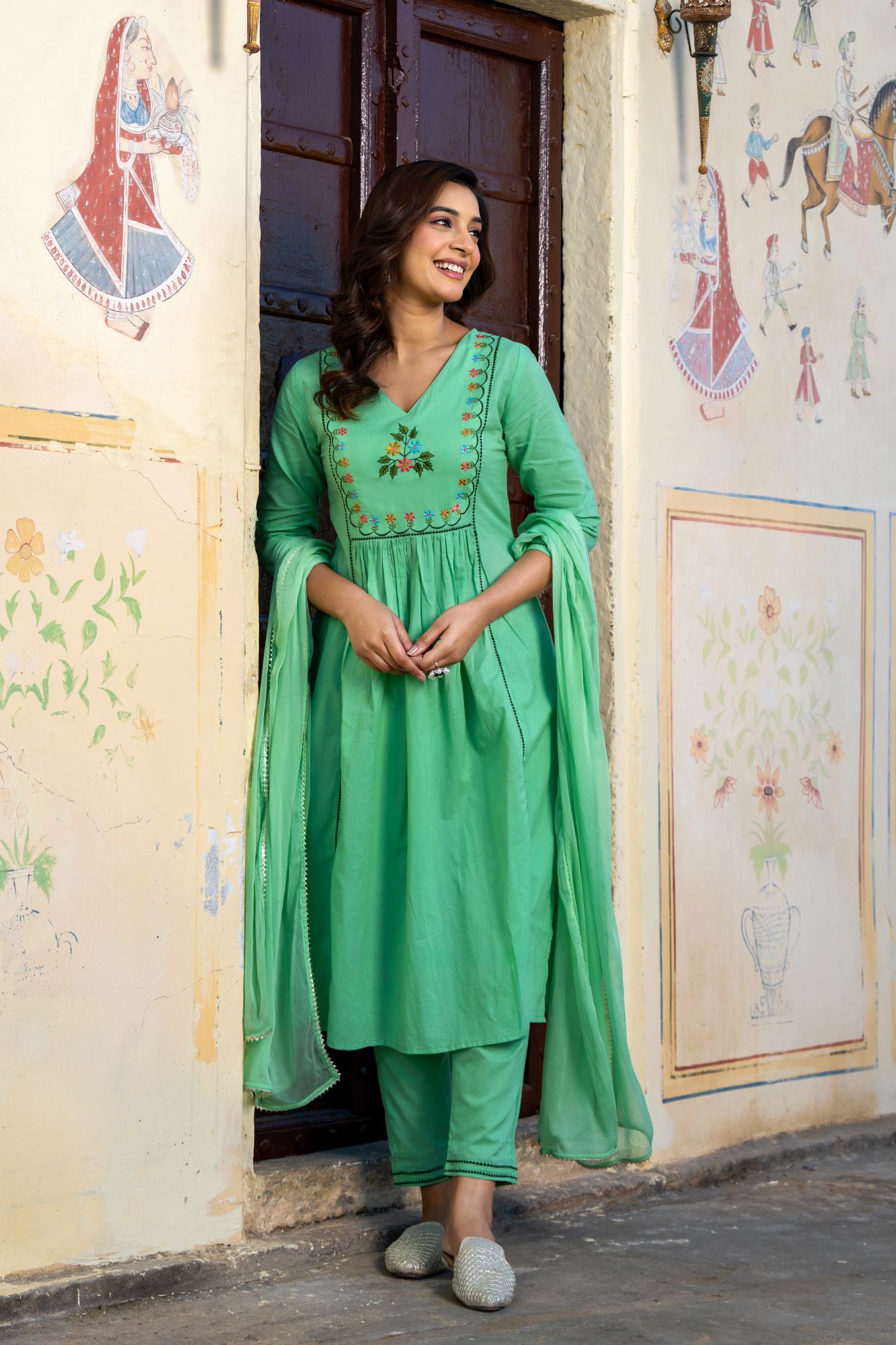 EMERA COTTON EMBROIDERED KURTA SET