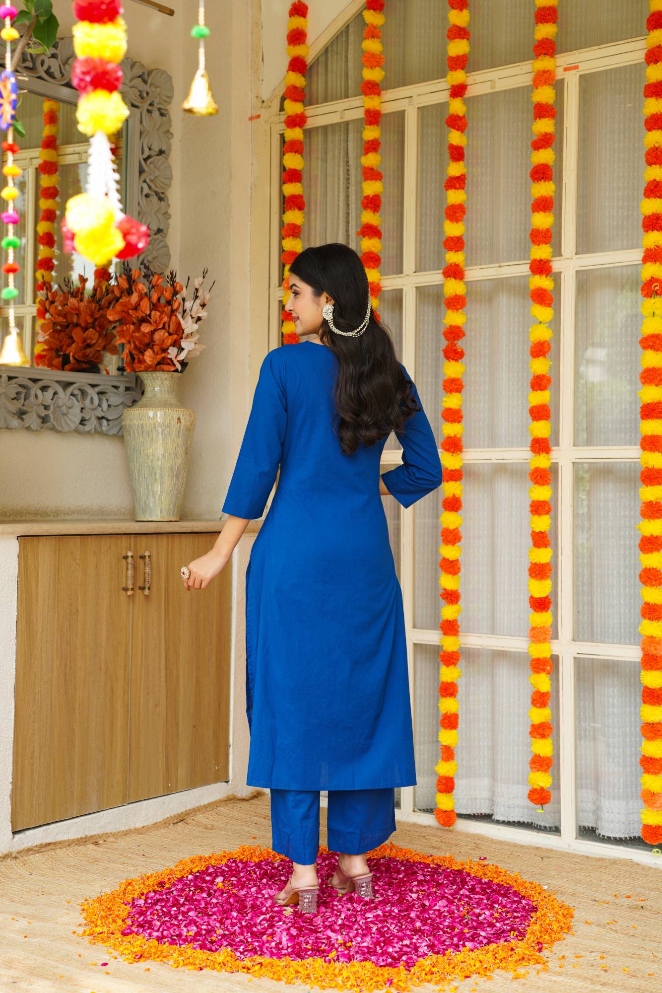 ROYAL BLUE AARI KURTA SET