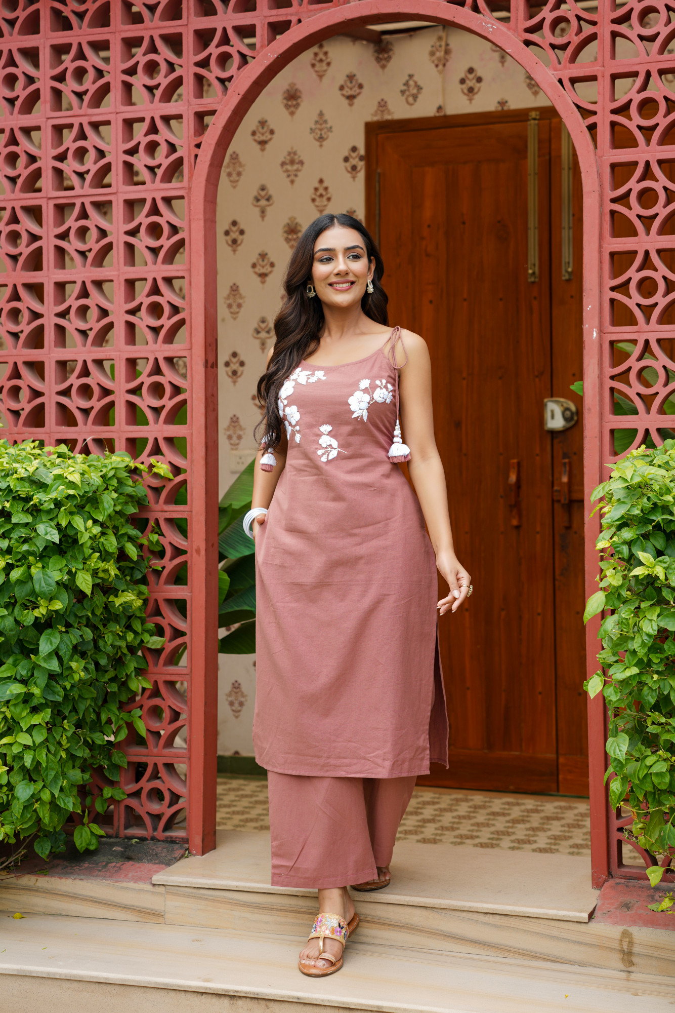 MAUVE EMBROIDERED KURTA SET