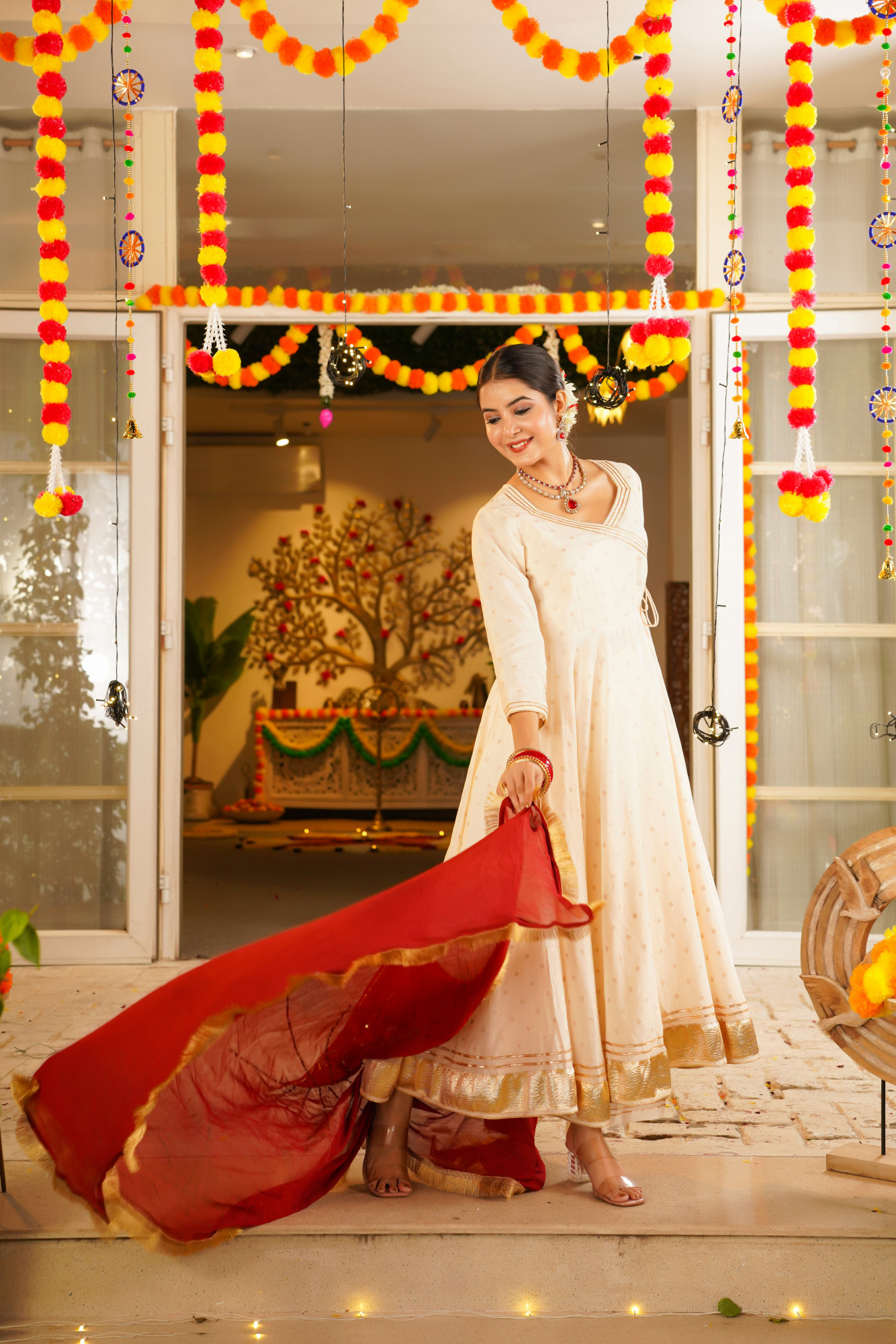 GLOWRA CREAM CHANDERI ANARKALI SET