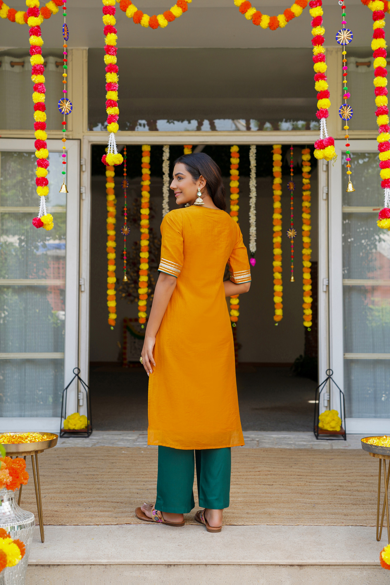 MUSTARD GLEAM KURTA SET