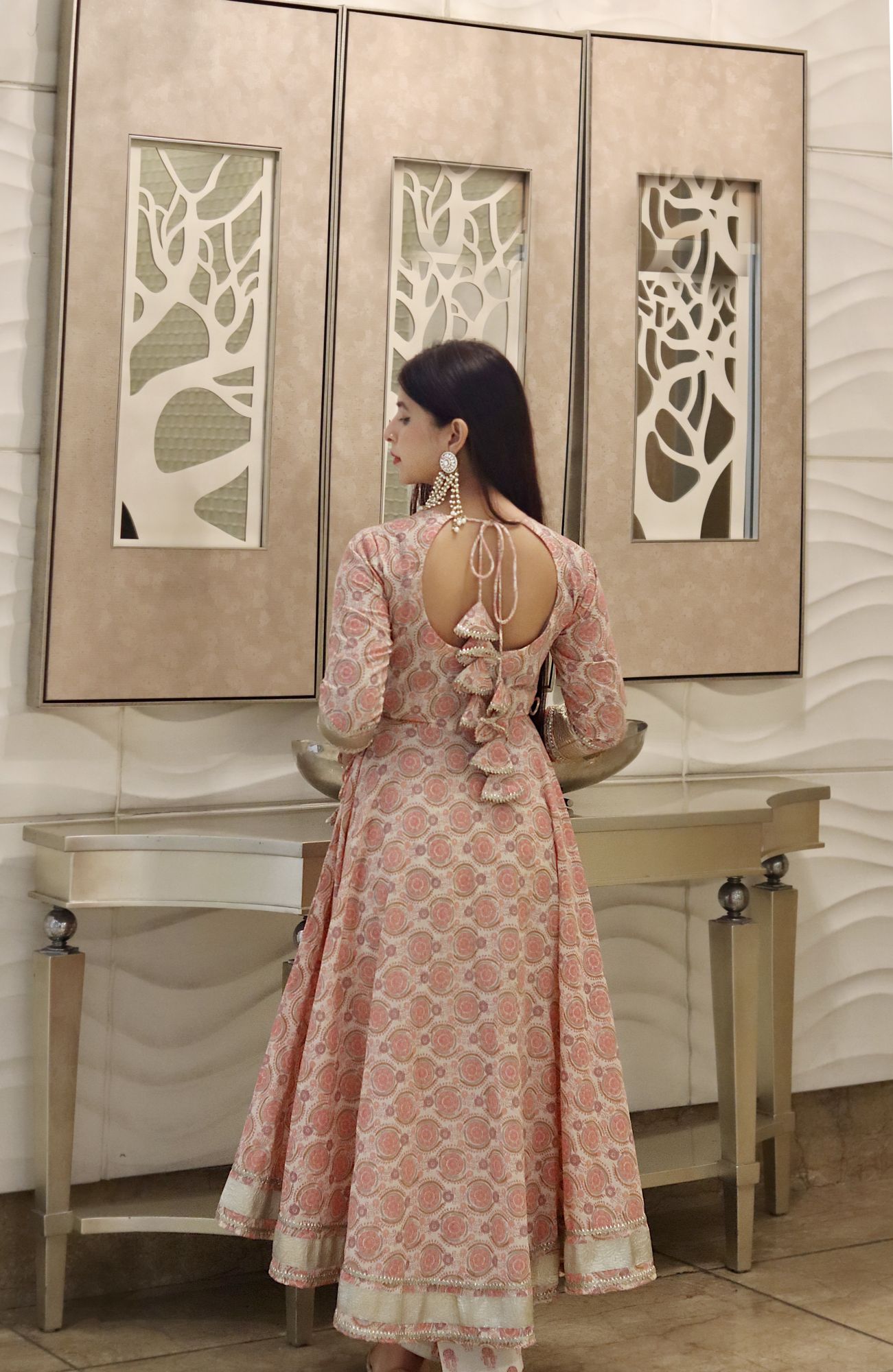 CREAM PRINTED GOTA PATTI SUIT SET