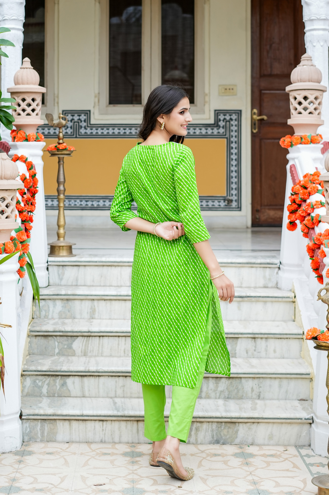 MEHR EMBROIDERED FRESH GREEN KURTA SET