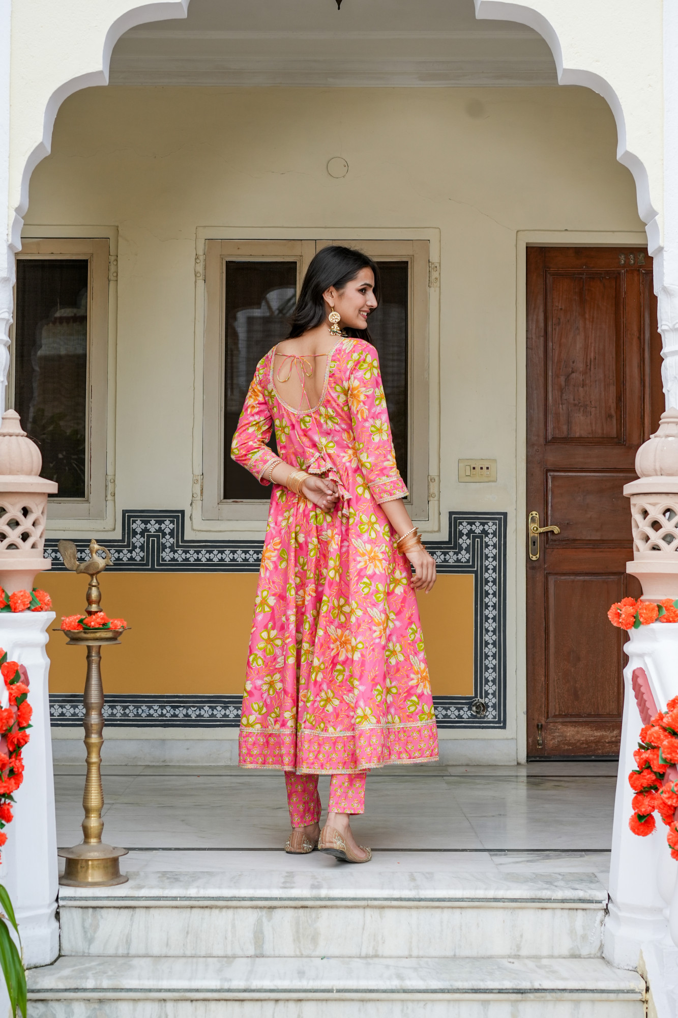 PEACH BLOOM LACE EMBELLISHED SUIT SET