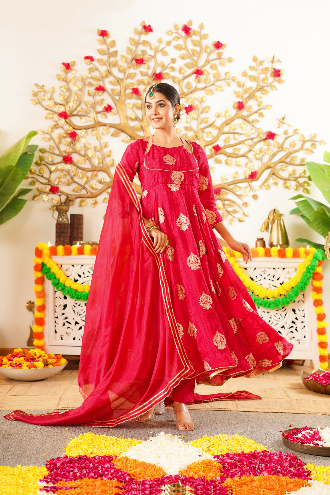 FLOWY RANI SILK ANARKALI SET