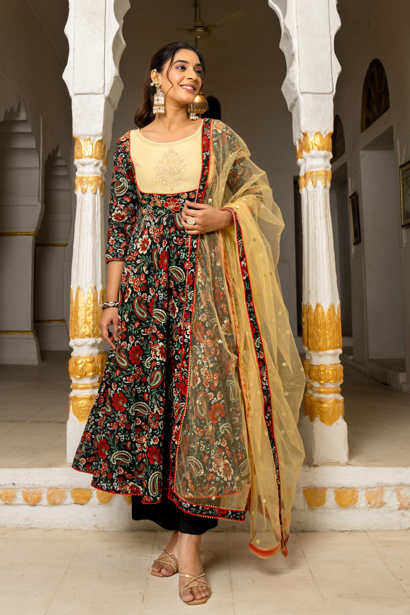 ZARIKA COTTON LACE SUIT SET