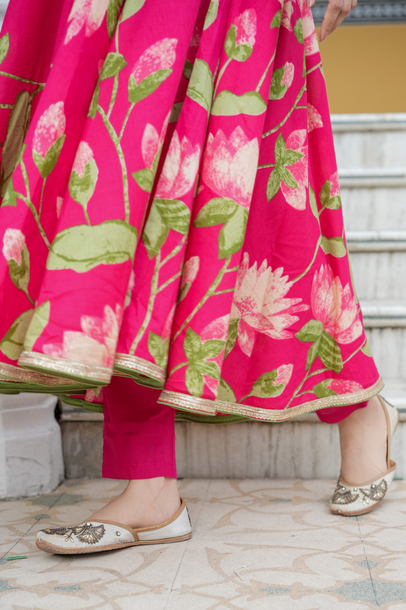 VARNIKA RANI BLOOM HANDWORKED SUIT SET