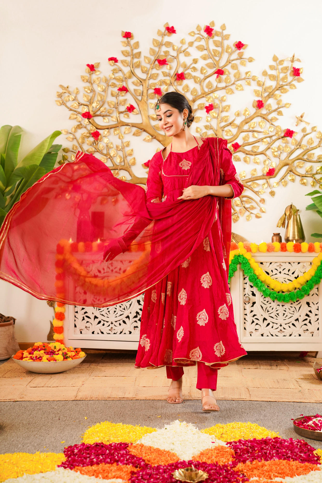 FLOWY RANI SILK ANARKALI SET