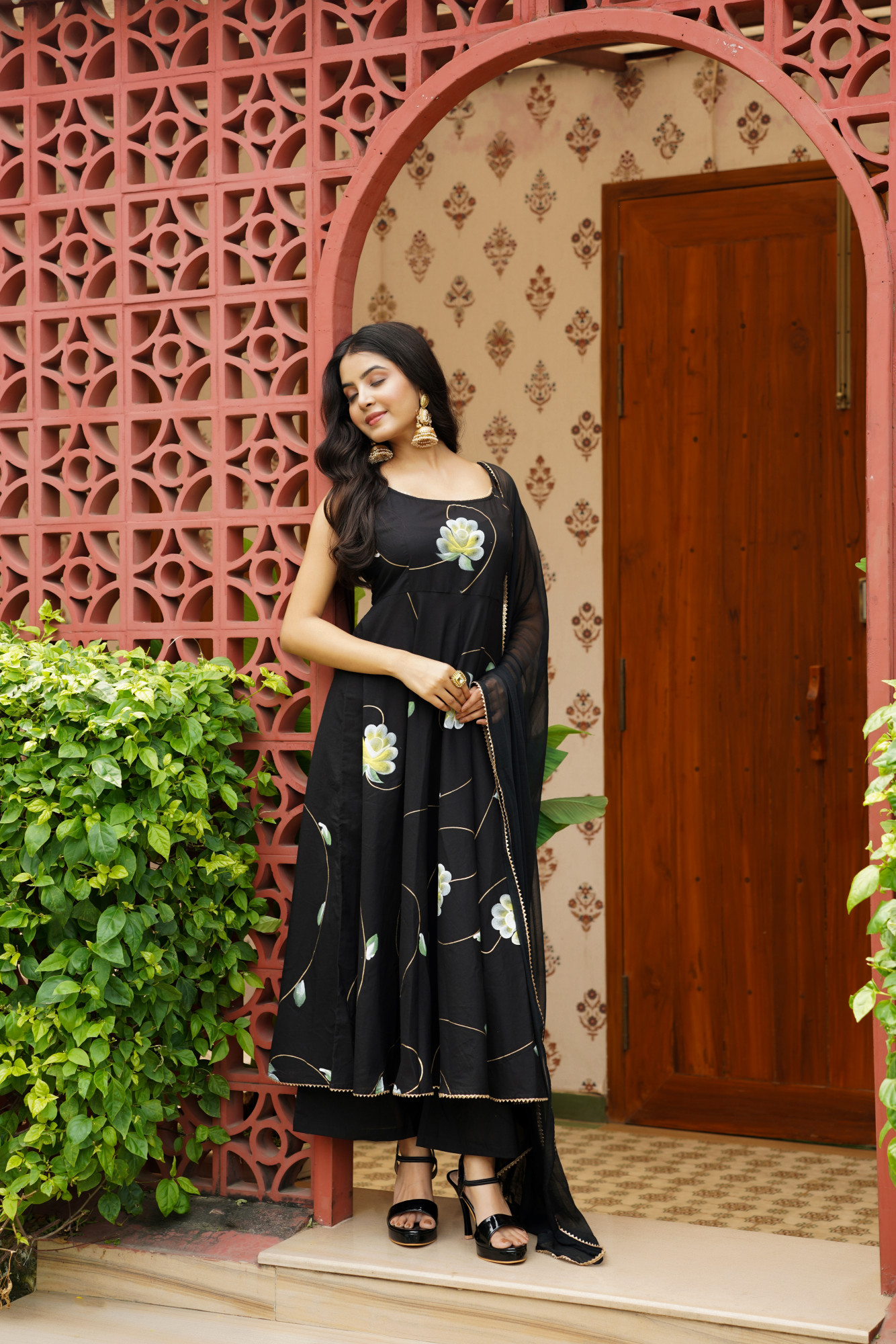 NOIROAINT BLACK HANDPAINT ANARKALI SET