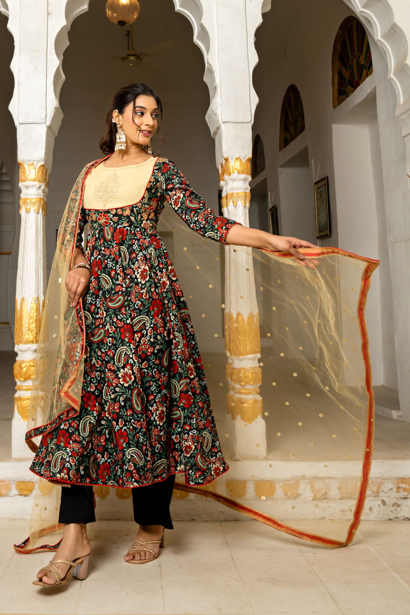 ZARIKA COTTON LACE SUIT SET