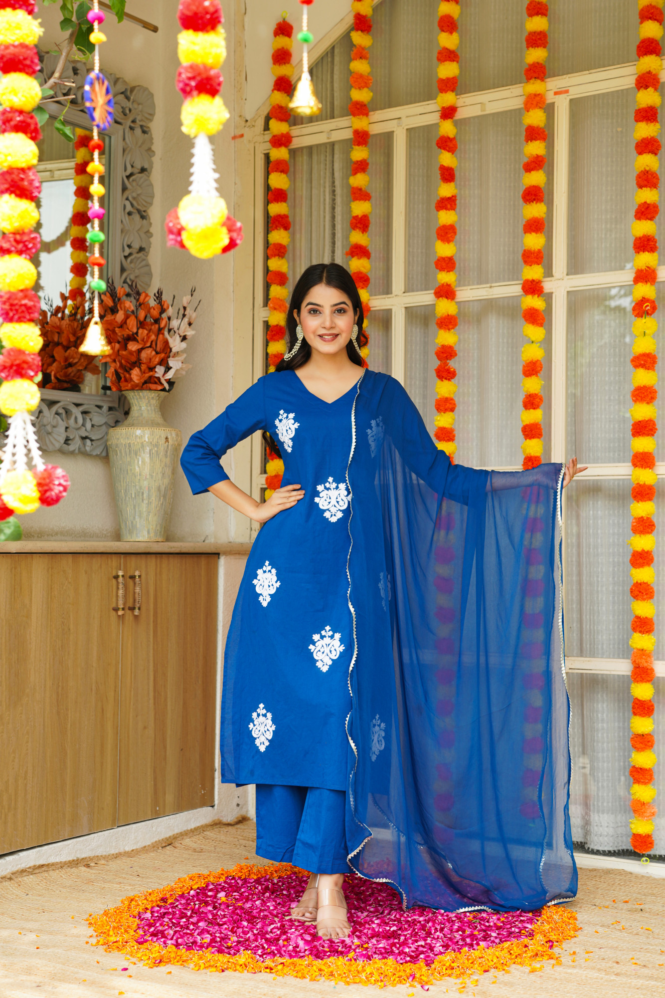ROYAL BLUE AARI KURTA SET
