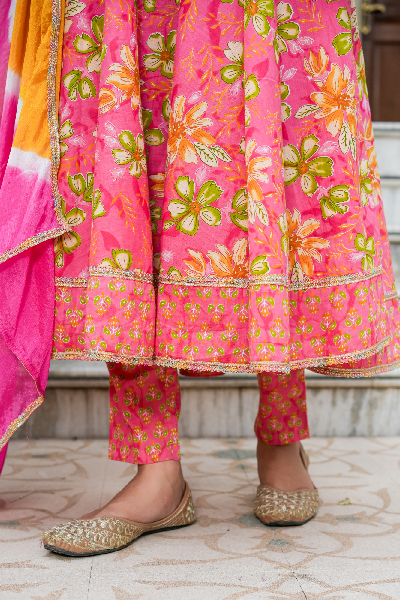 PEACH BLOOM LACE EMBELLISHED SUIT SET
