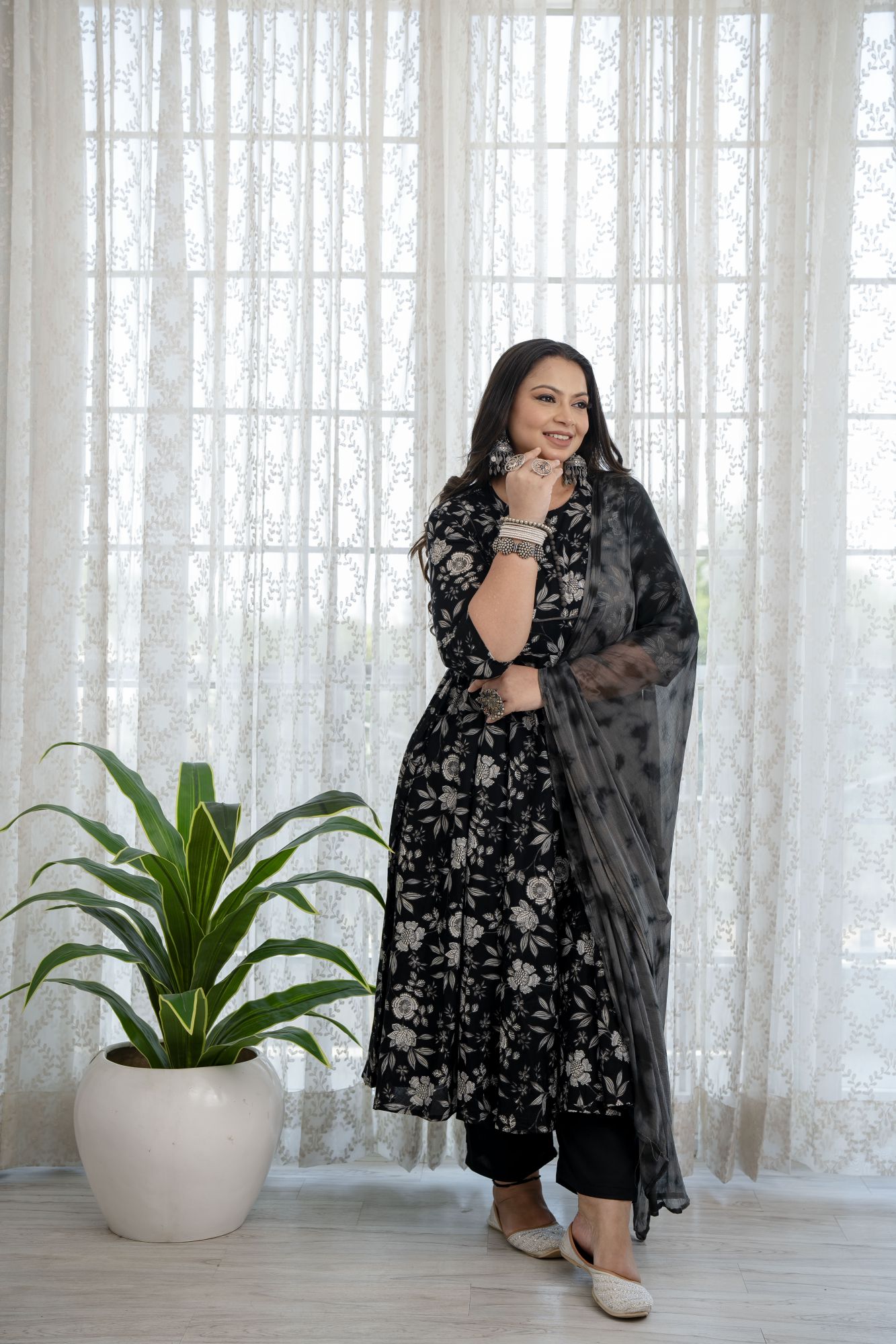 BLACK COTTON FLORAL SUIT SET