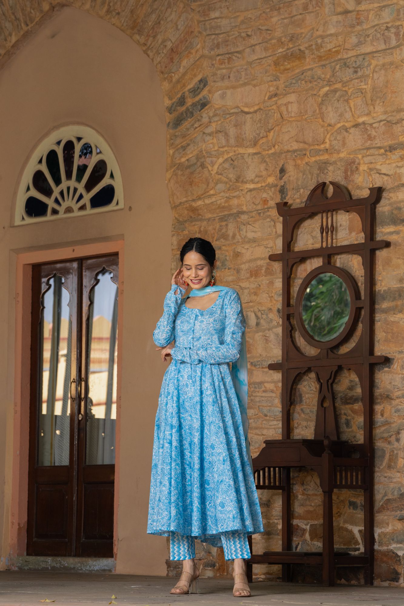 SKY BREEZE COTTON SUIT SET