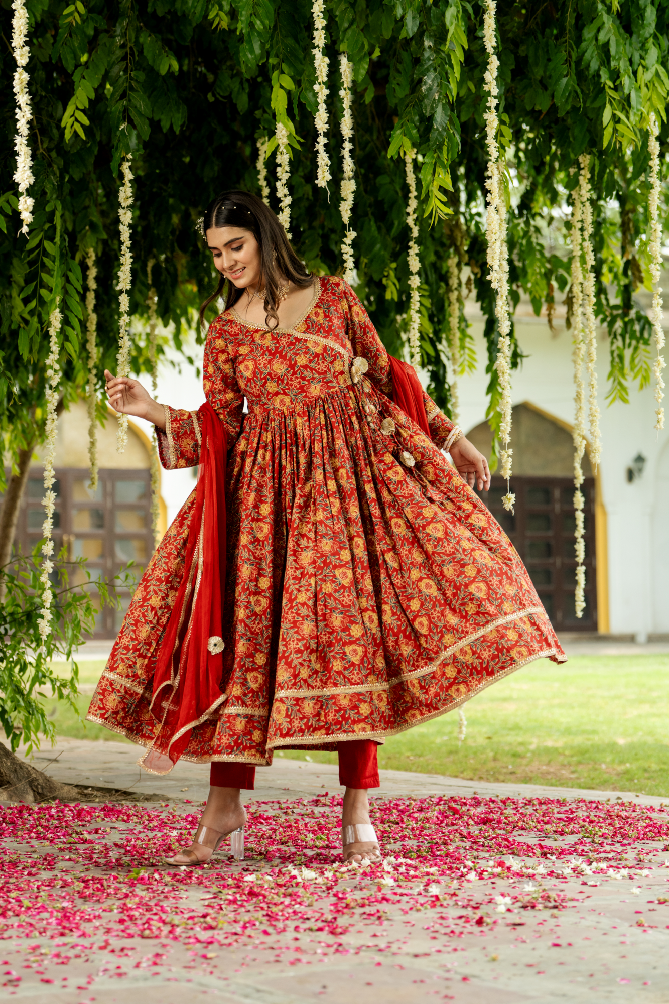 GRAND SCARLET GOTA SUIT SET