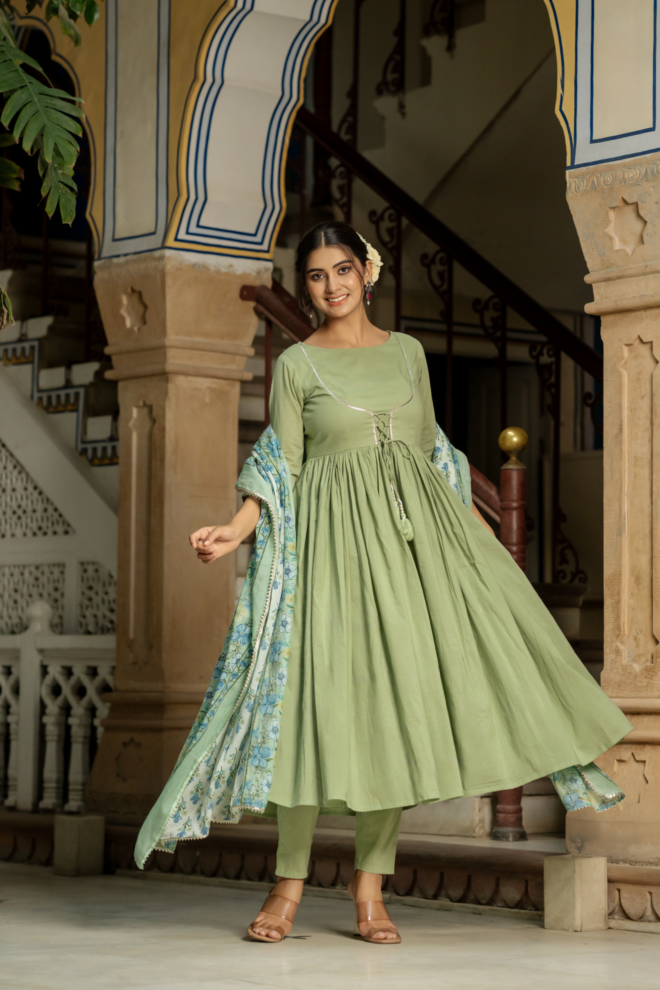 CLASSIC OLIVE CHARM SUIT SET