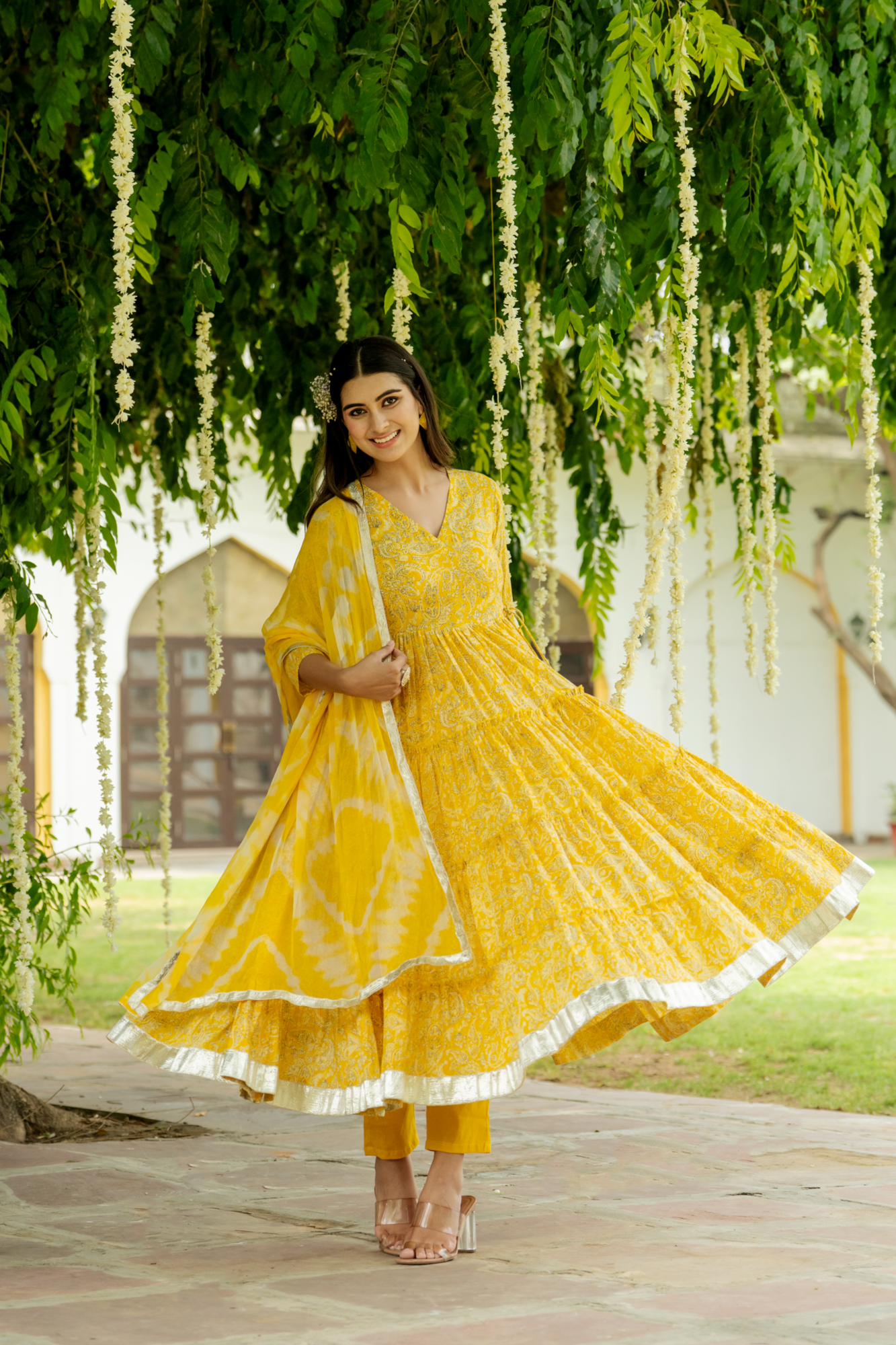 CHEERFUL YELLOW GOTA SUIT SET