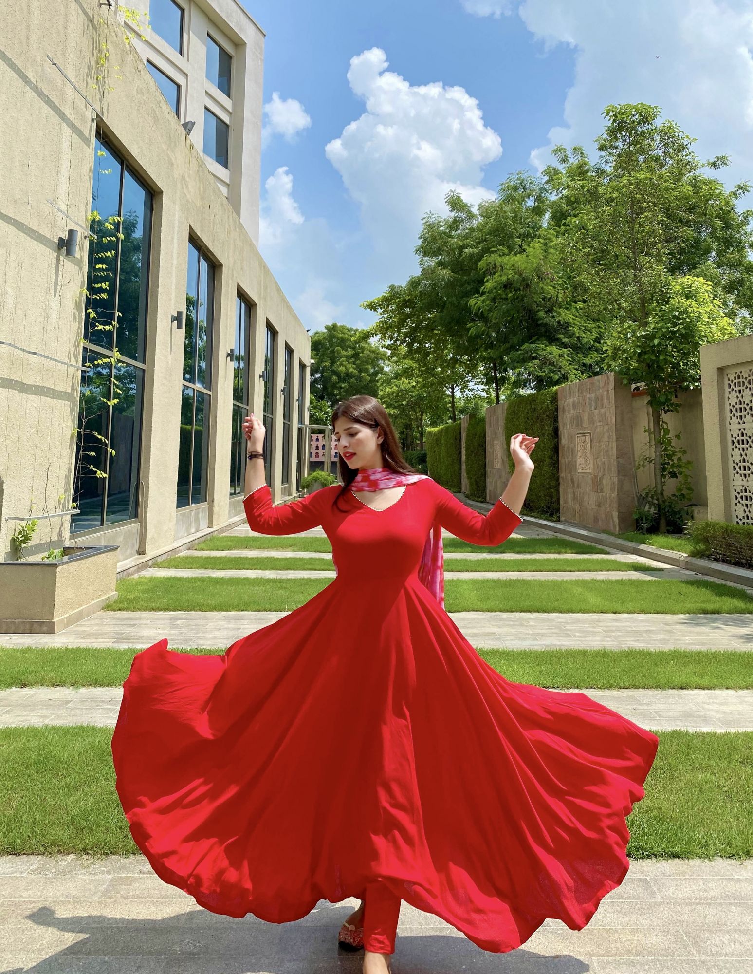 SCARLETT RED FLARED SUIT SET