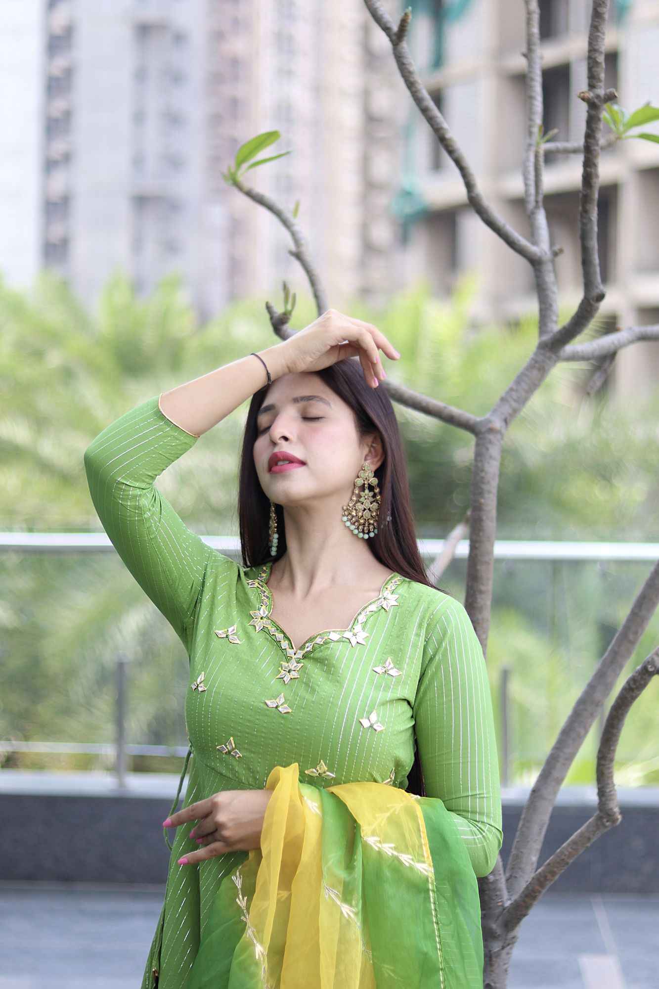 GREEN HANDWORKED SUIT SET