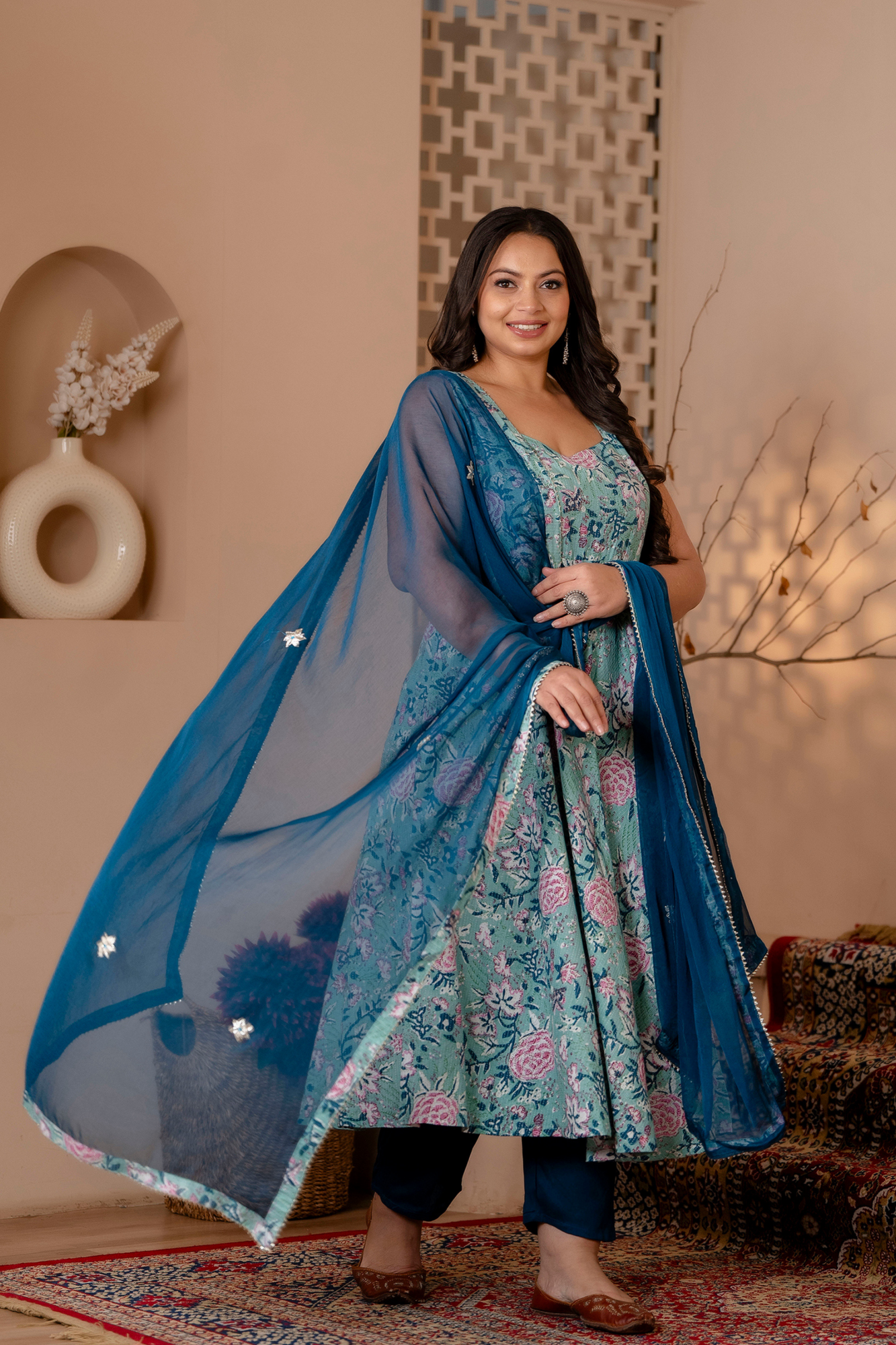 COTTON KANTHA FLORAL JAAL SUIT SET