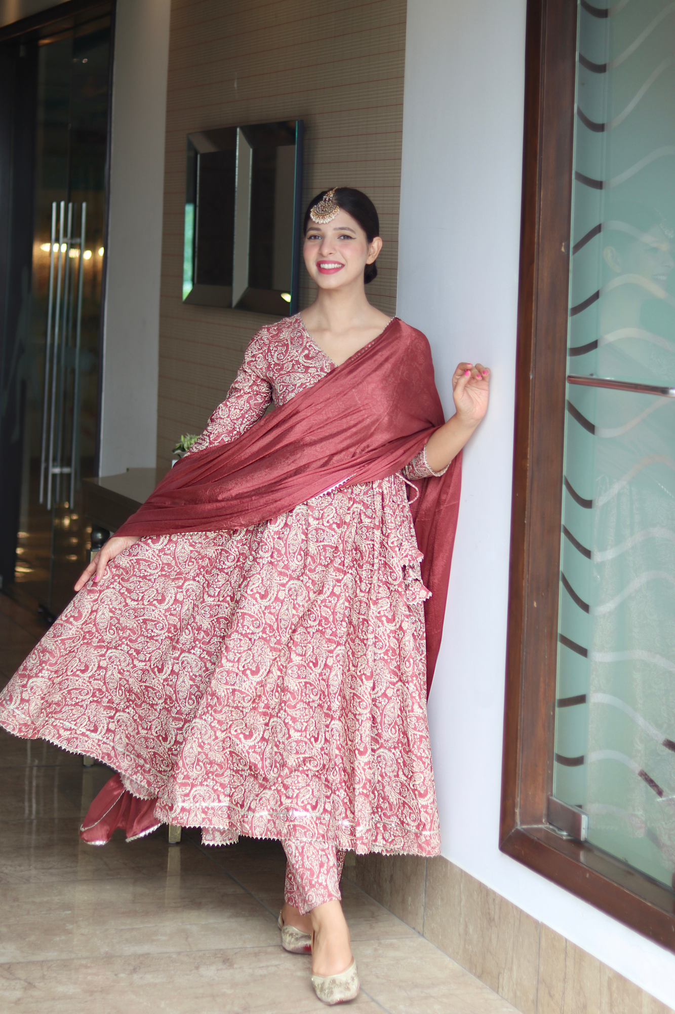 BROWN PAISLEY PRINTED SUIT SET