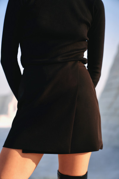 Black Mist Conceal Skirt