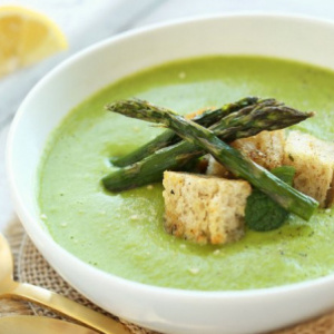 Image of Creamy Asparagus &amp; Pea Soup