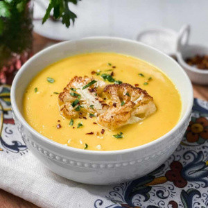 Cauliflower Turmeric Soup