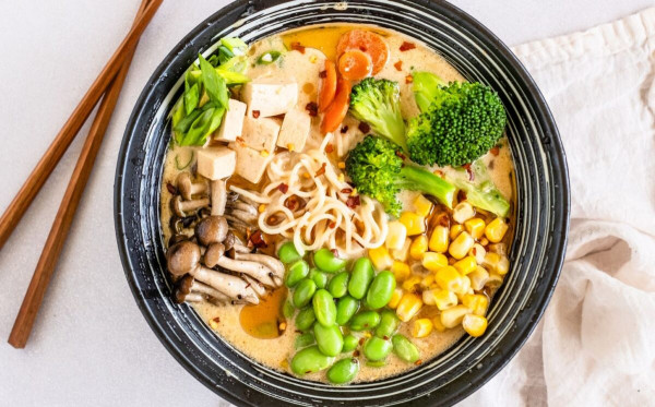 Image of Tofu and Veggie Noodle Bowl