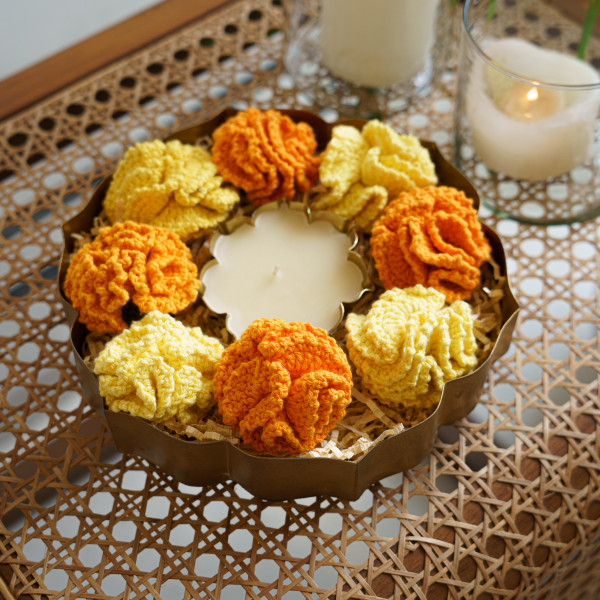 “Rangili” Traditional Lotus Brass Urli Set