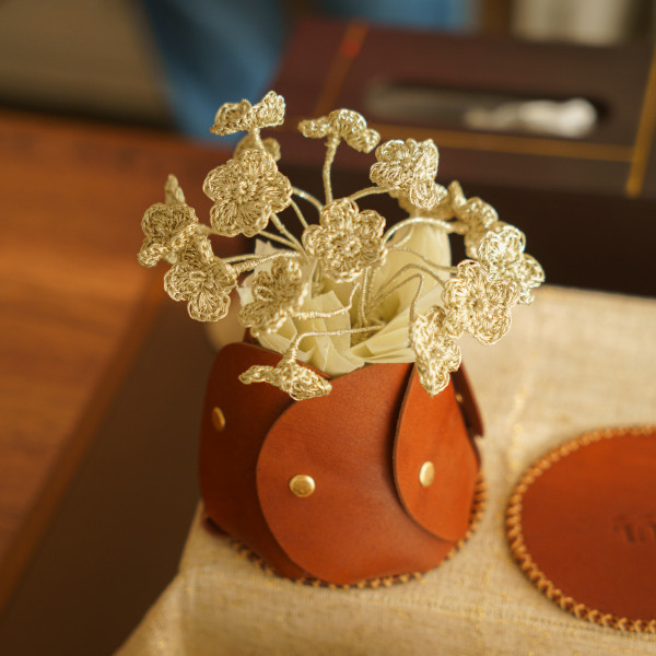 Blooming Cuir