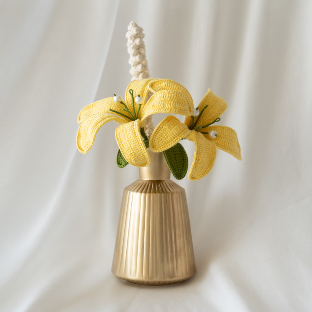 Image of Embellished Lily Vase - Yellow