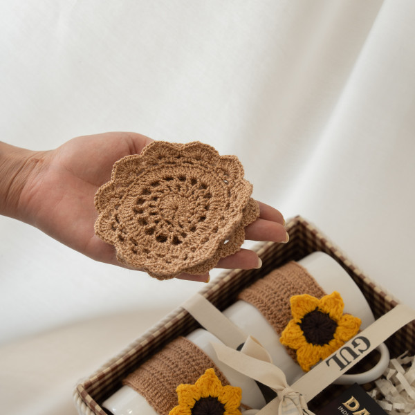 Sunlit Snuggle Hamper