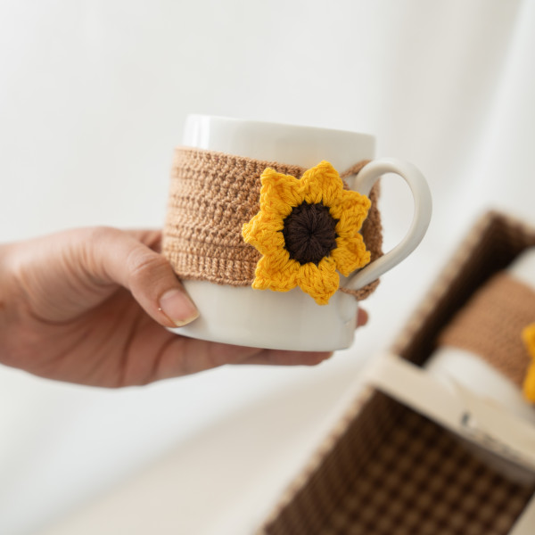 Sunlit Snuggle Hamper