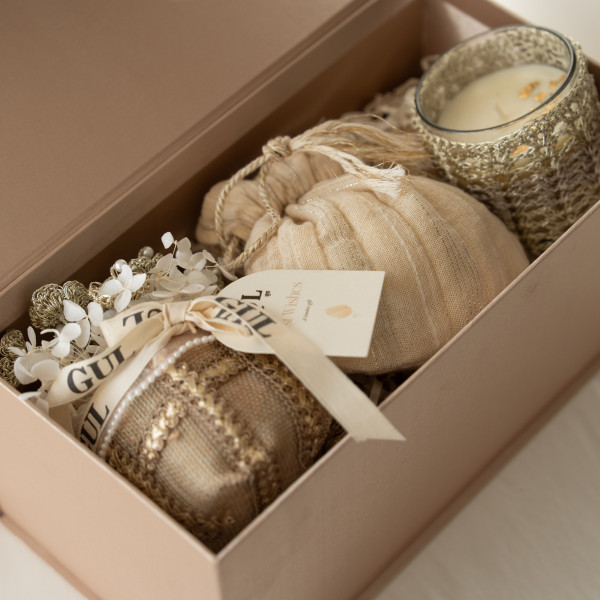 Frost & Flame Box