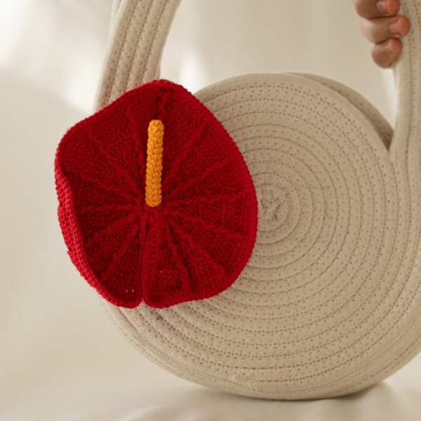 Calla Lily Weave Bag