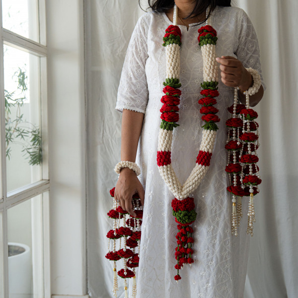 Red Rose Varmala + Kaleera Combo