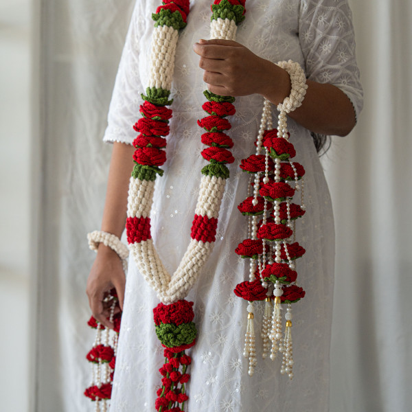 Red Rose Varmala + Kaleera Combo