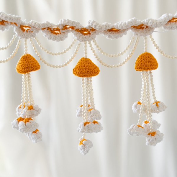 Tangerine Crochet Bandanwar