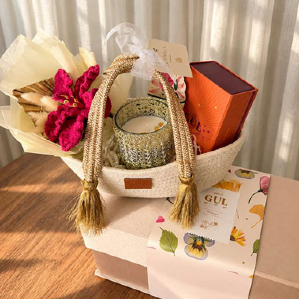 Image of Hibiscus Festive Basket