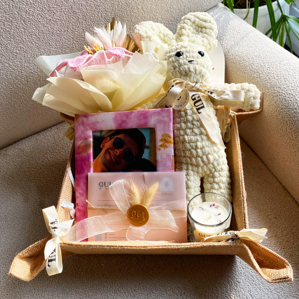 Lily Whispers Hamper