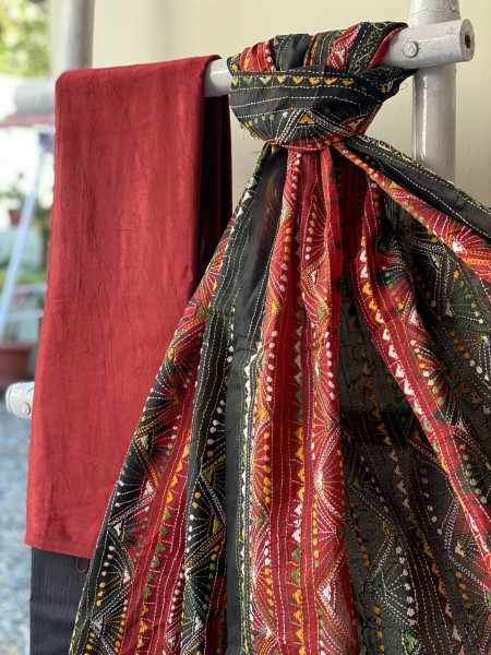 MAROON-BLACK MASHRU SILK KANTHA EMBROIDERED dupatta  SET