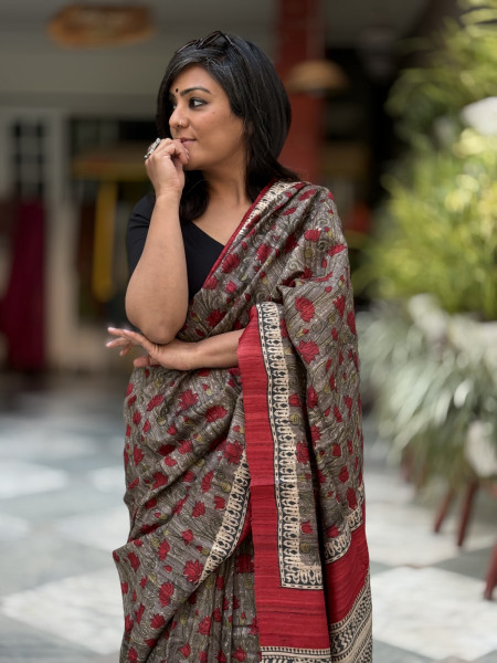 GREY-RED GHICHA SILK HAND BLOCK PRINT SARI