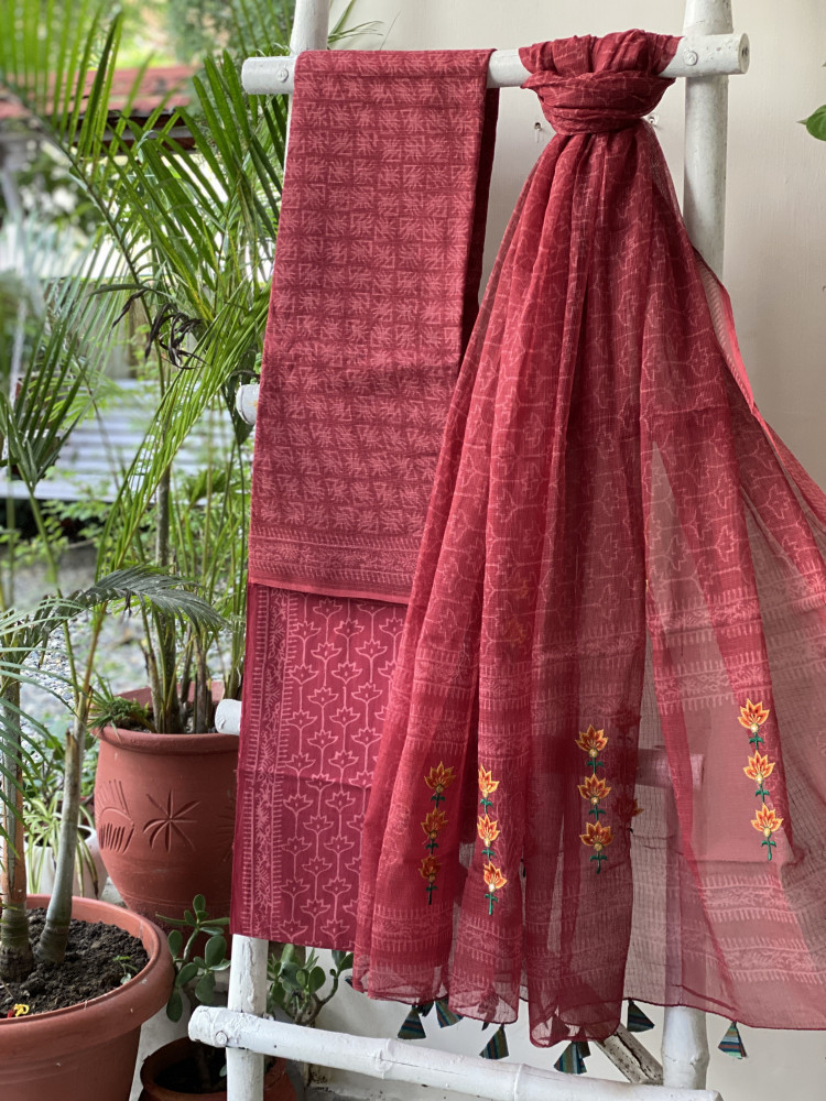 Image of MAROON HAND BLOCK PRINT KOTA  EMBROIDERED DUPATTA SET