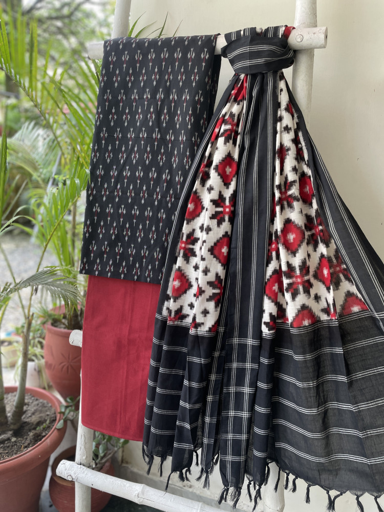 Image of BLACK &amp; RED COTTON IKKAT DUPATTA SET