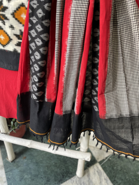 OFF WHITE & RED COTTON IKKAT DUPATTA SET
