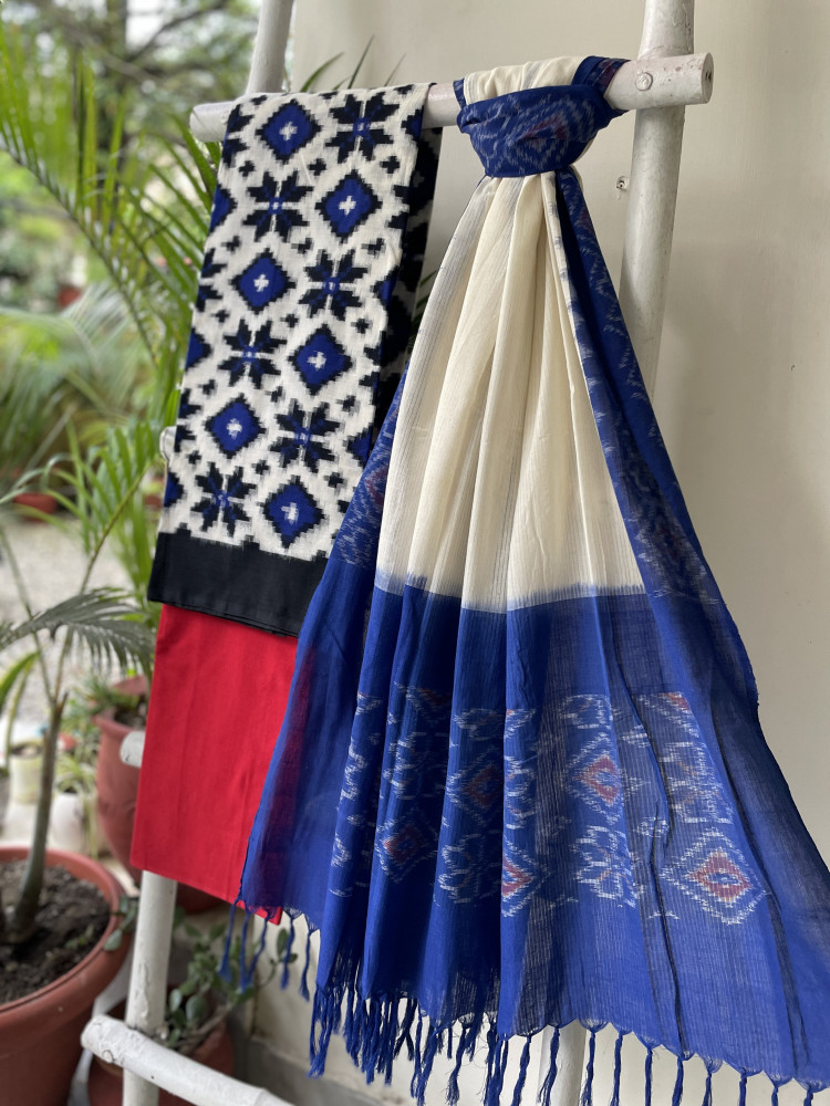 Image of WHITE &amp; BLUE COTTON IKKAT DUPATTA SET