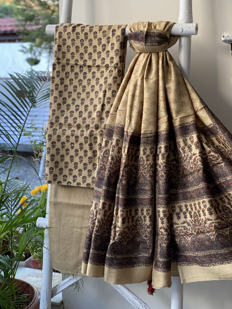 Image of BEIGE BLOCK PRINT PASHMINA SILK WOVEN  DUPATTA SET